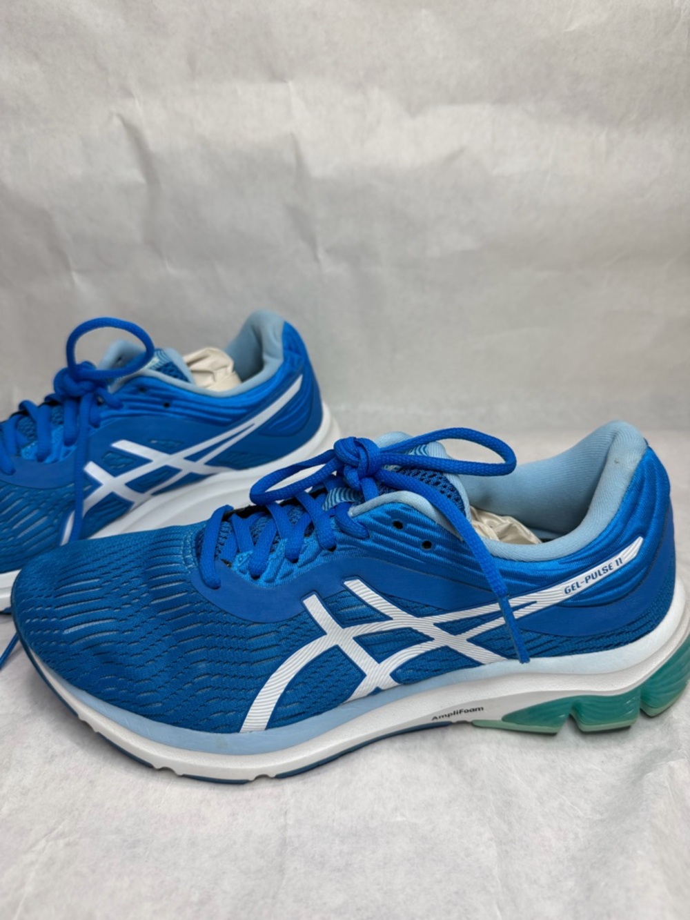 ASICS Gel Pulse 11 Women’s Running Shoes Blue White Size 8.5 AmpliFoam Comfort